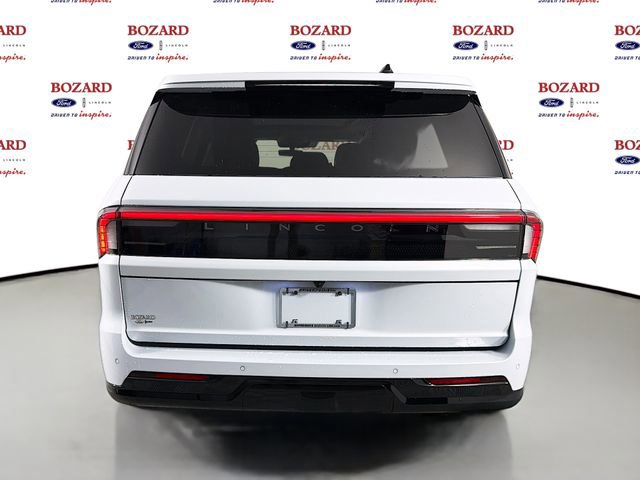 New 2025 Lincoln Navigator Reserve image 6
