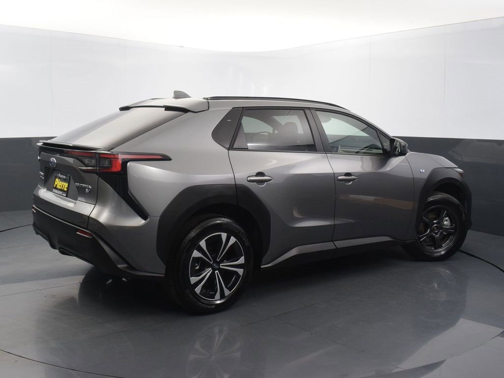 Used 2025 Subaru Solterra Premium w/ Premium Package image 4