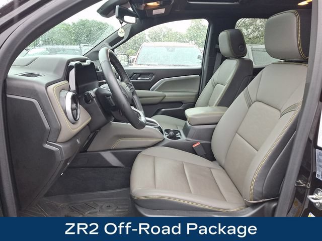 Used 2026 Chevrolet Colorado ZR2 AWD/4WD image 2
