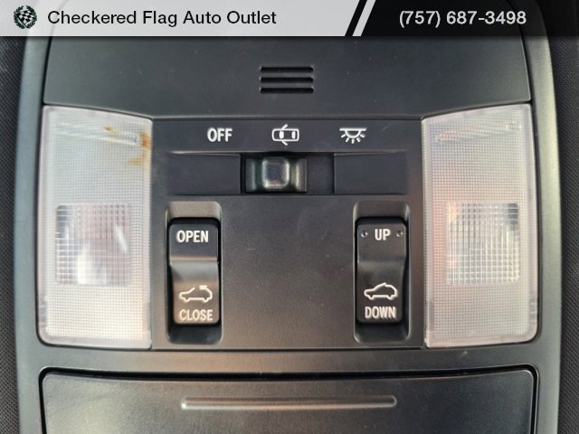 Used 2018 Toyota RAV4 SE image 24