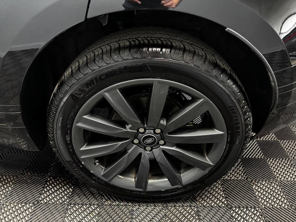 Used 2018 Land Rover Range Rover Velar R-Dynamic HSE image 20