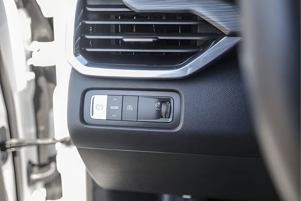 Certified 2025 GMC Acadia Elevation image 18