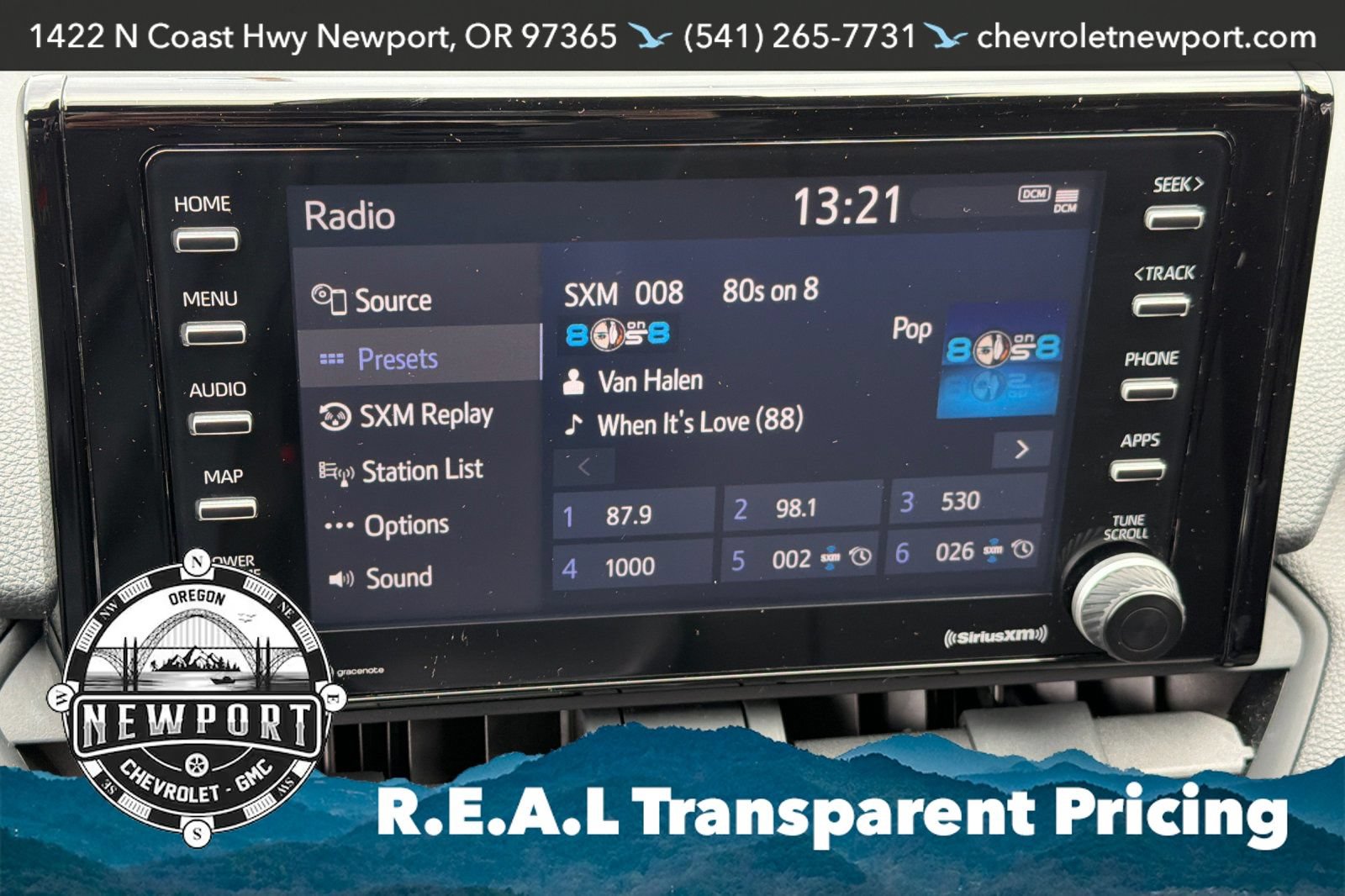 Used 2022 Toyota RAV4 SE w/ Weather & Moonroof Package AWD/4WD image 18
