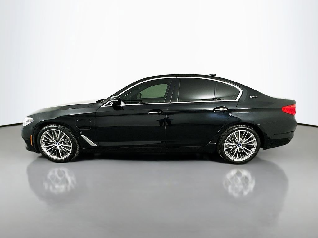 Used 2018 BMW 530e w/ Premium Package 2 RWD image 8