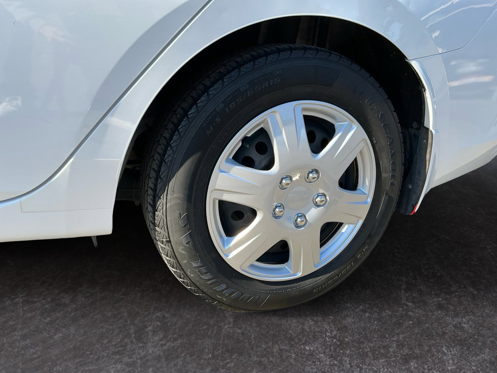 Used 2021 Nissan Versa S image 5