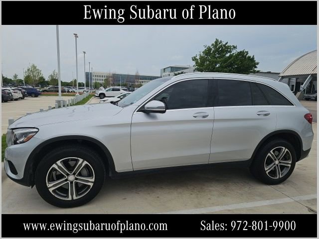 Used 2017 Mercedes-Benz GLC 300 4MATIC image 1