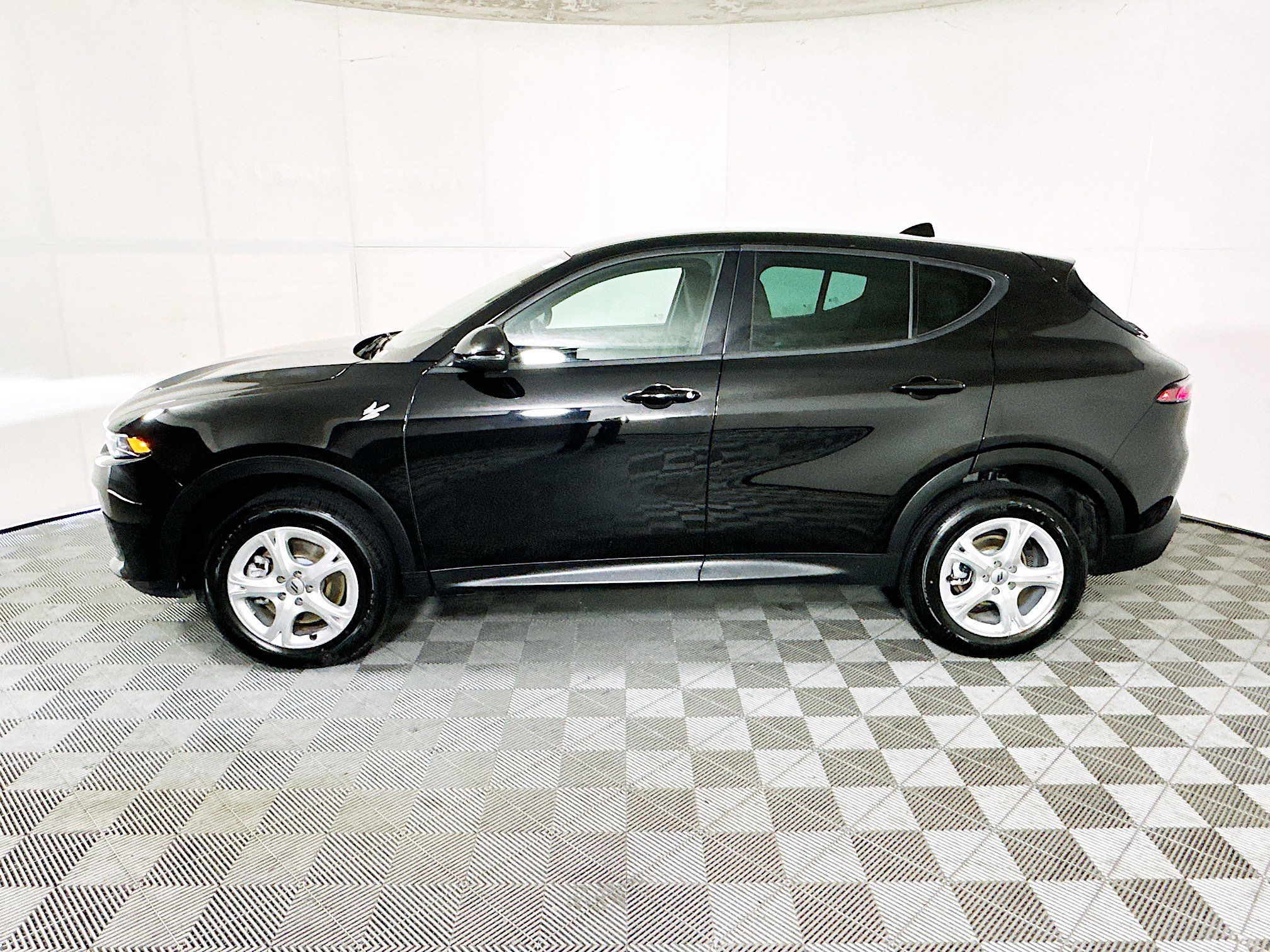 Used 2024 Dodge Hornet GT AWD/4WD image 6