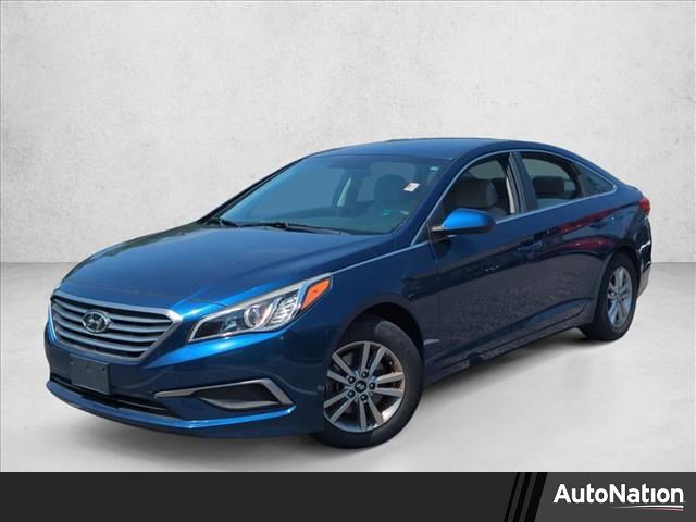 Used 2017 Hyundai Sonata SE image 1
