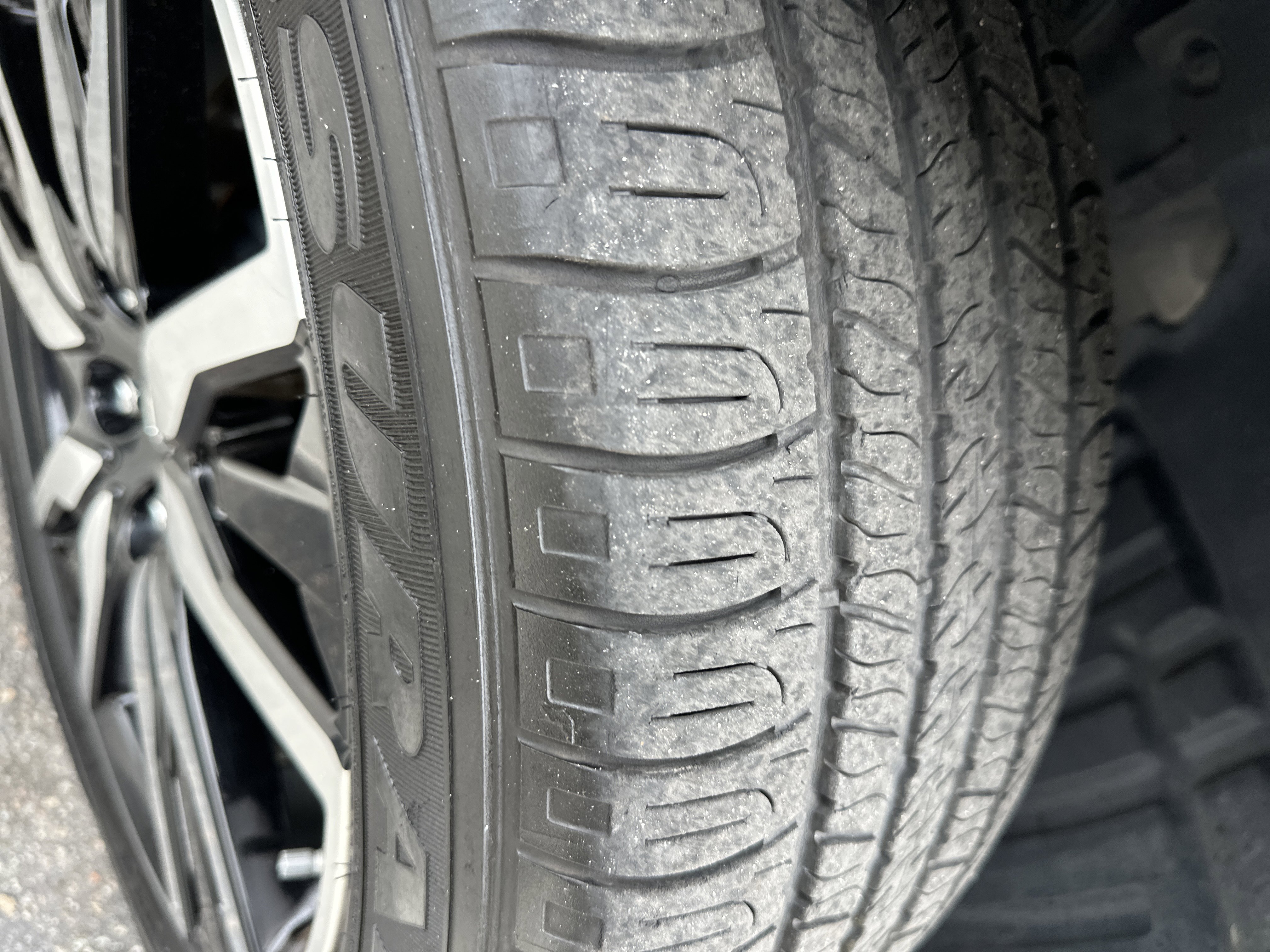 Used 2019 Honda Pilot Touring image 7