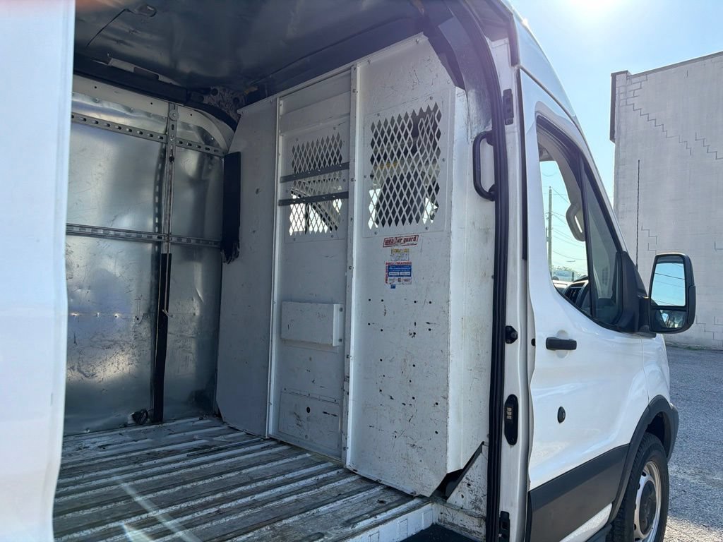 Used 2016 Ford Transit 250 130 Medium Roof RWD image 10