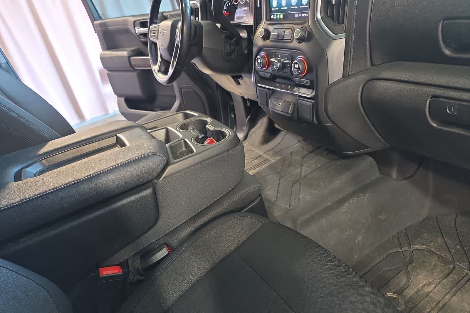 Used 2021 Chevrolet Silverado 1500 RST w/ Bed Protection Package AWD/4WD image 17
