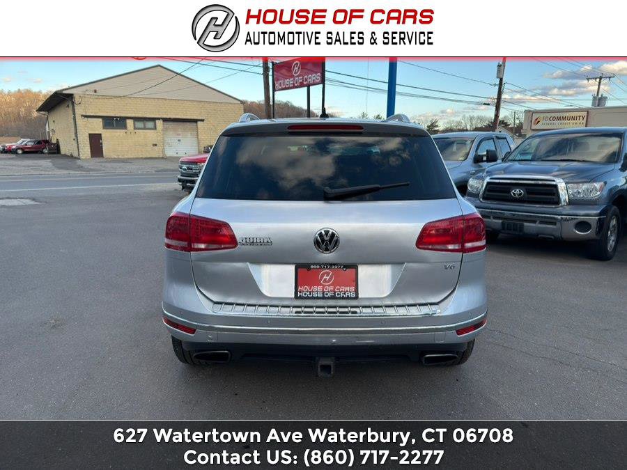Used 2016 Volkswagen Touareg Sport AWD/4WD image 4