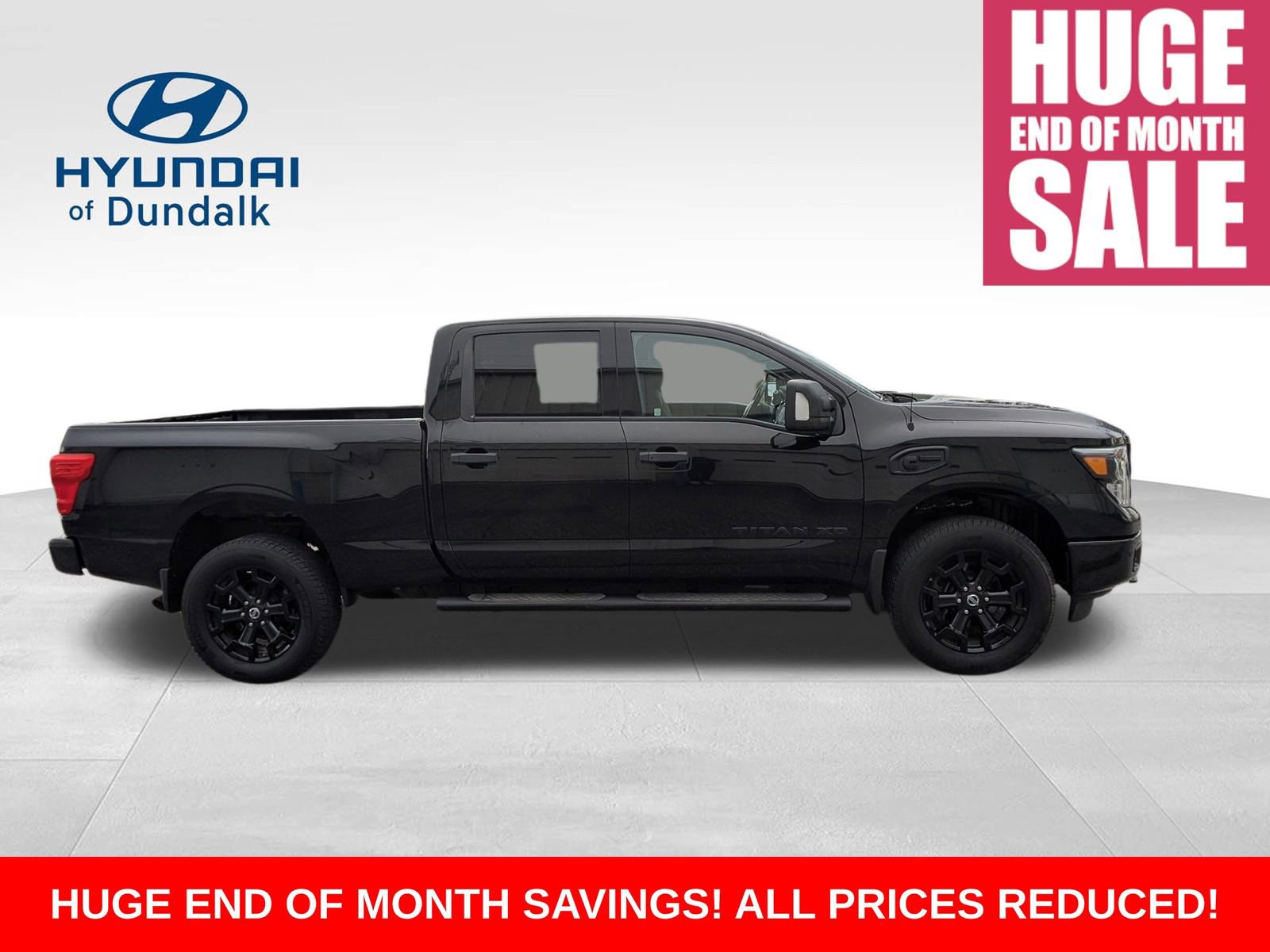 Used 2018 Nissan Titan SV w/ SV Convenience Package image 10