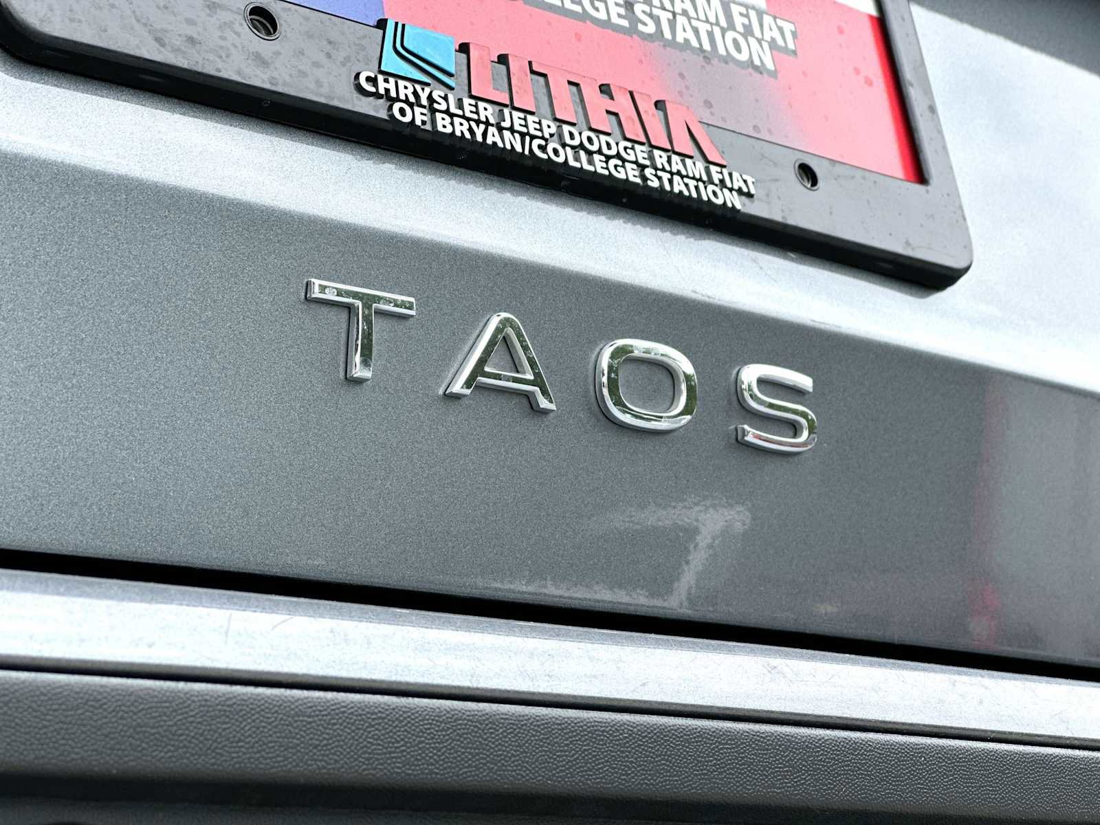 Used 2025 Volkswagen Taos S FWD image 15