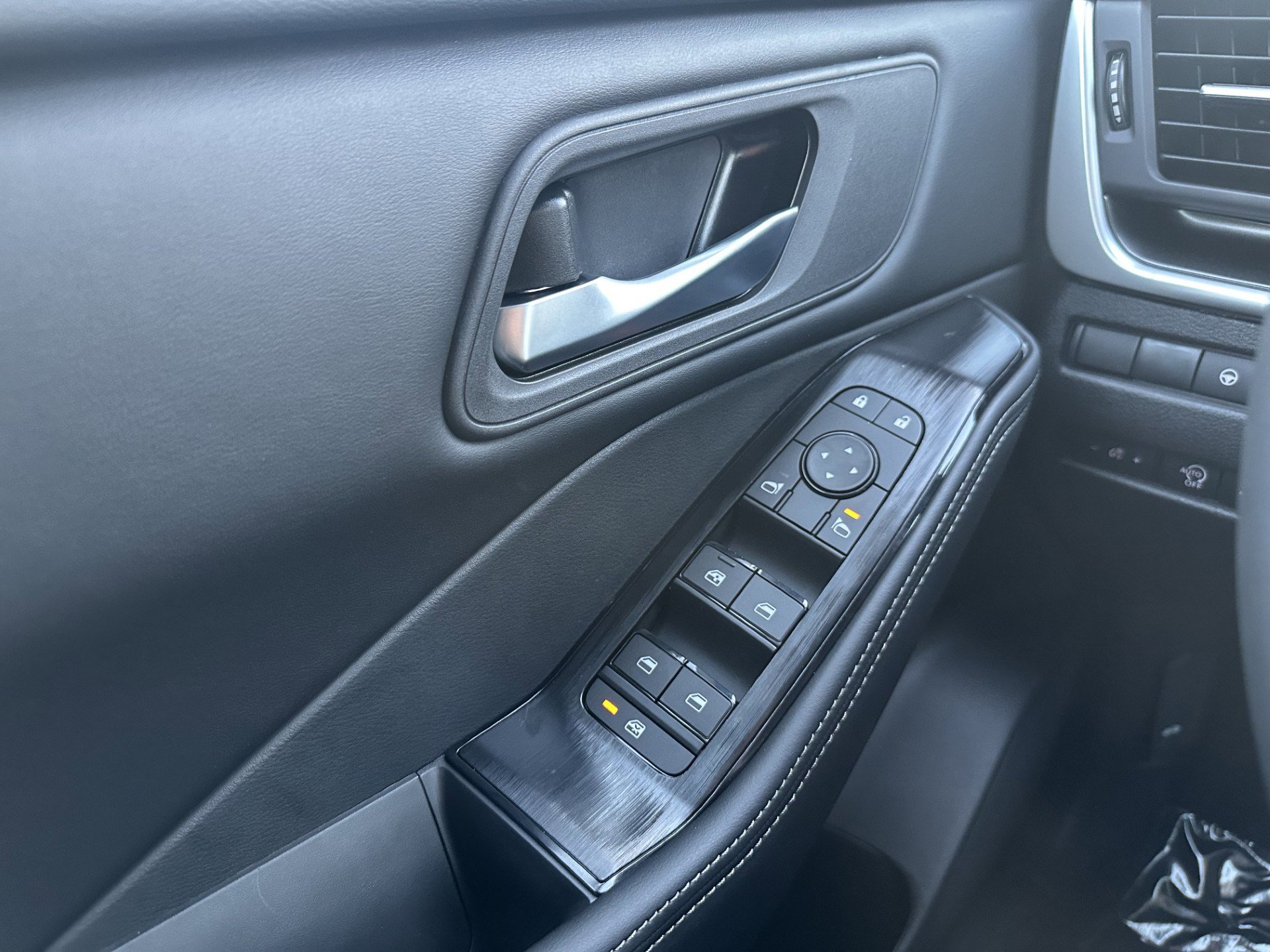 New 2026 Nissan Rogue SV w/ Cold Weather Package image 12