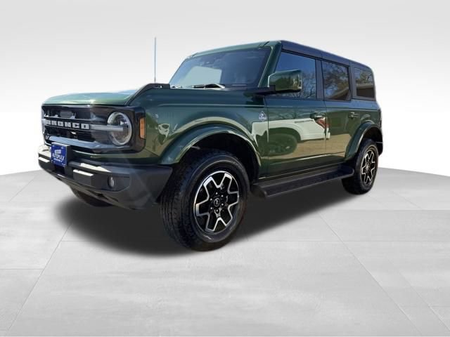 Used 2025 Ford Bronco Outer Banks image 14