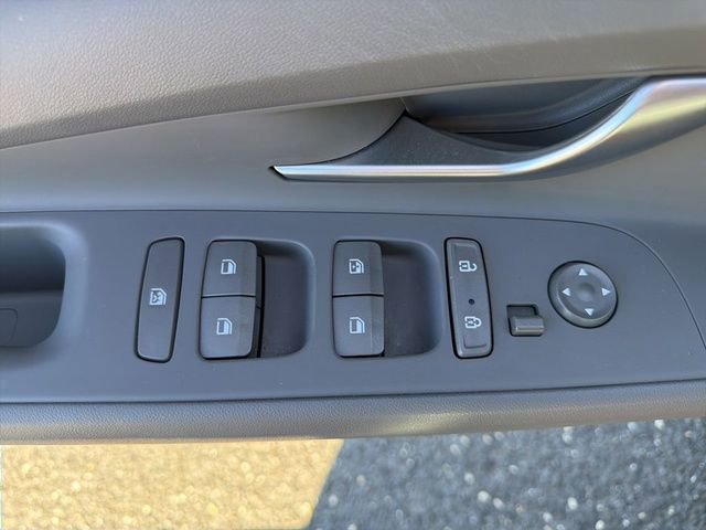 Certified 2023 Hyundai Elantra SEL image 17
