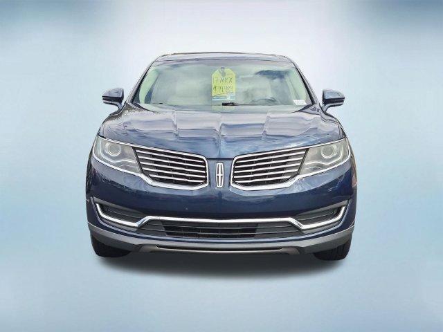 Used 2017 Lincoln MKX Select w/ Select Plus Package FWD image 3