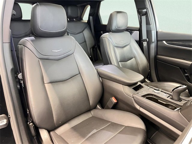 Certified 2023 Cadillac XT5 Premium Luxury w/ LPO, Floor Liner Package image 15