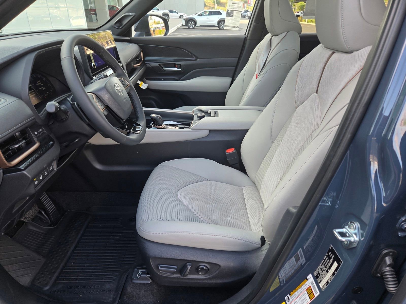 Certified 2026 Toyota Grand Highlander AWD Hybrid image 18