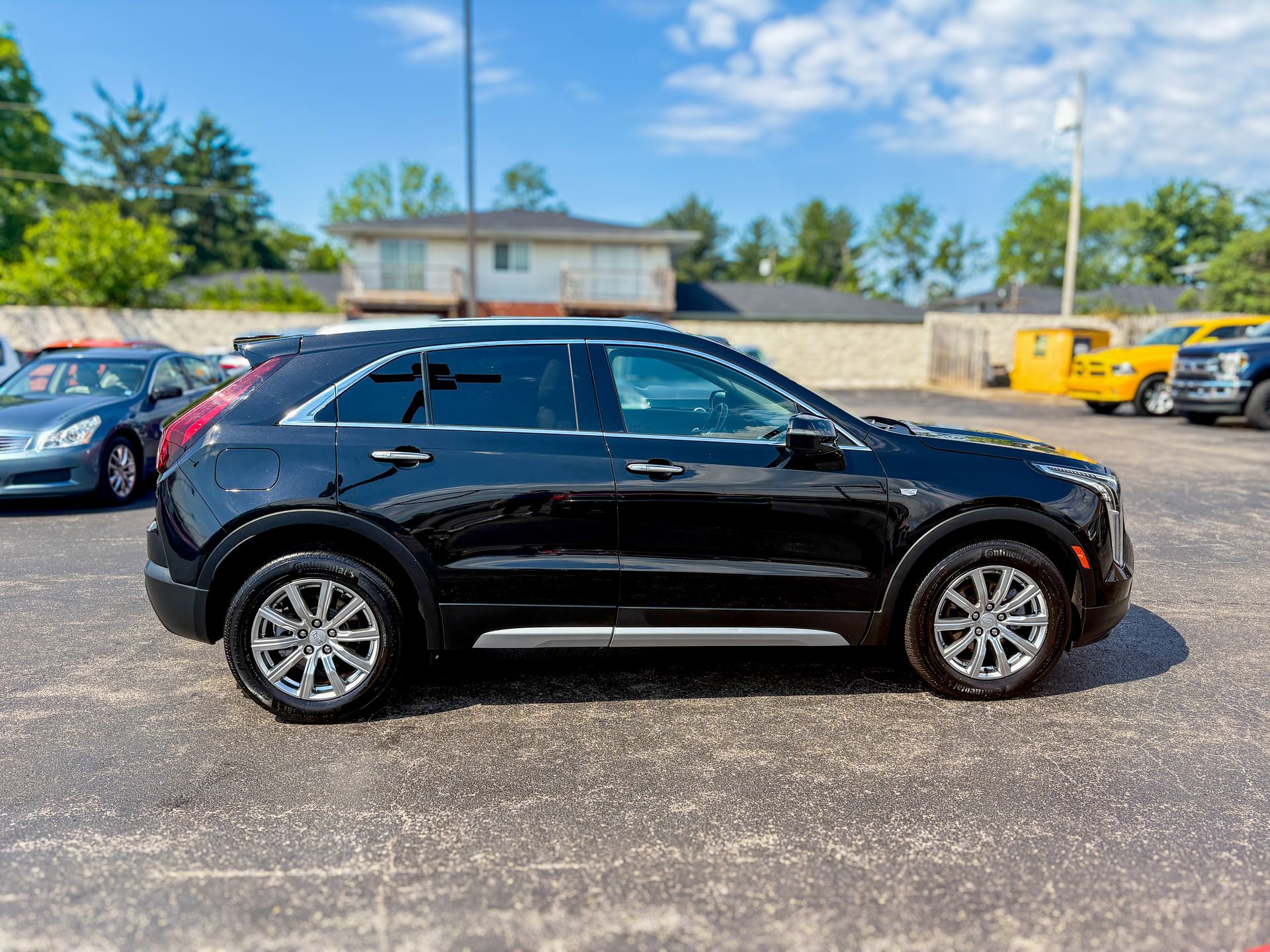 Used 2022 Cadillac XT4 Premium Luxury AWD/4WD image 22