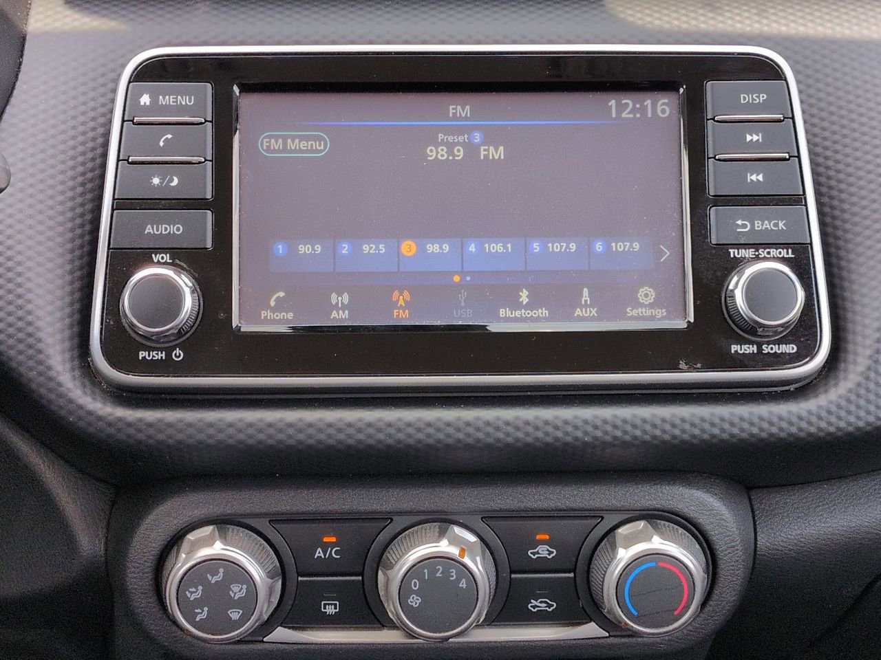 Used 2023 Nissan Kicks S FWD image 18