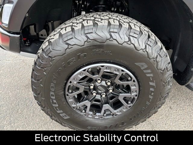 Certified 2025 Ford F150 Raptor w/ Equipment Group 803A Raptor R AWD/4WD image 11