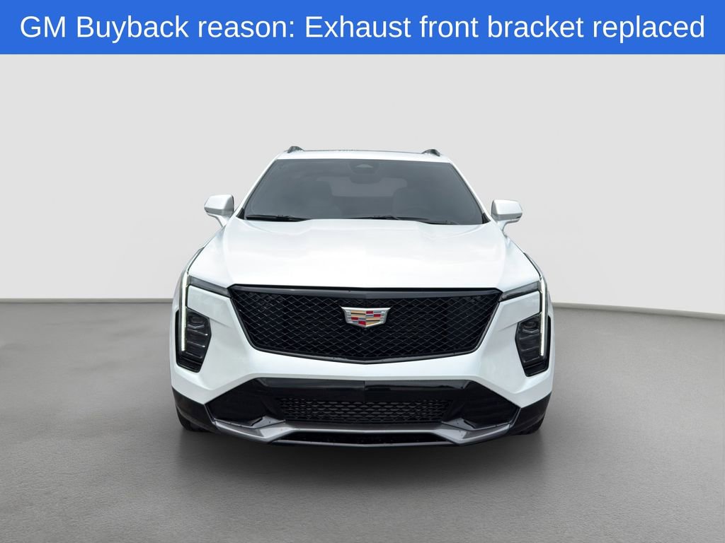 Used 2025 Cadillac XT4 Sport FWD image 2