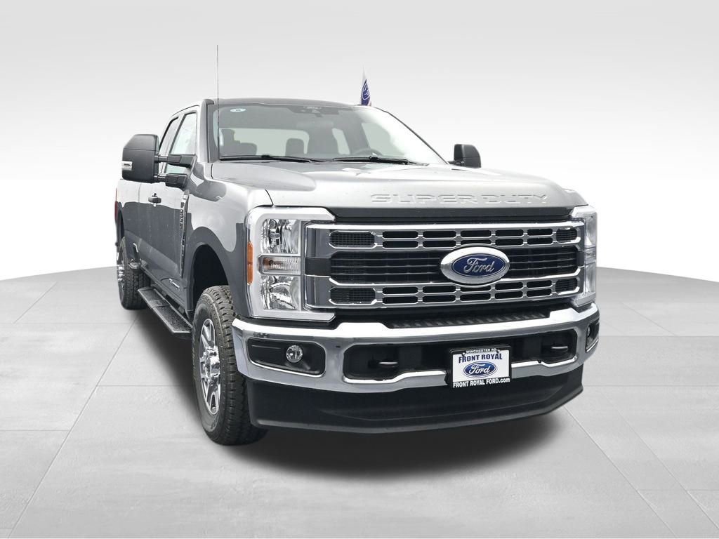 New 2025 Ford F250 XLT image 2