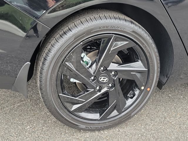 New 2026 Hyundai Elantra SEL Sport Premium image 24
