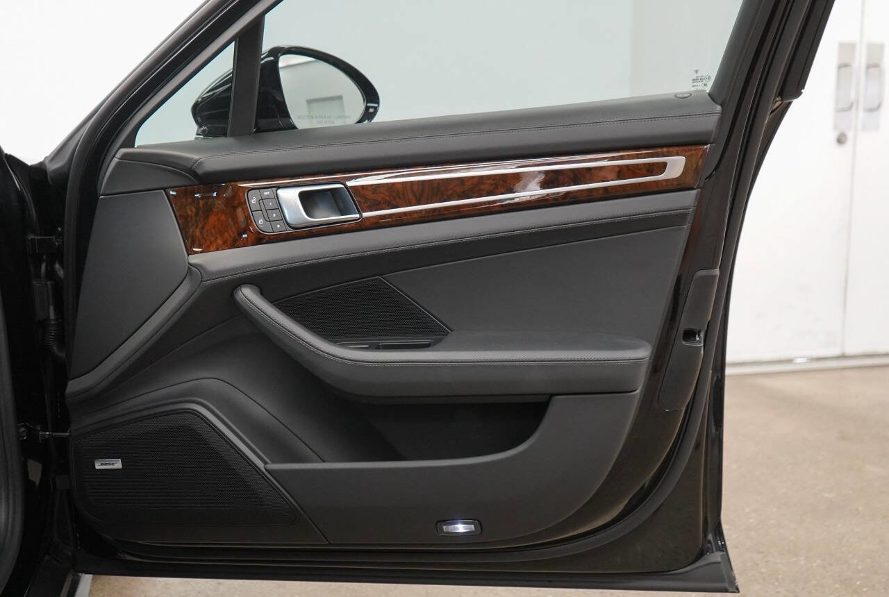 Used 2023 Porsche Panamera Turbo S image 66