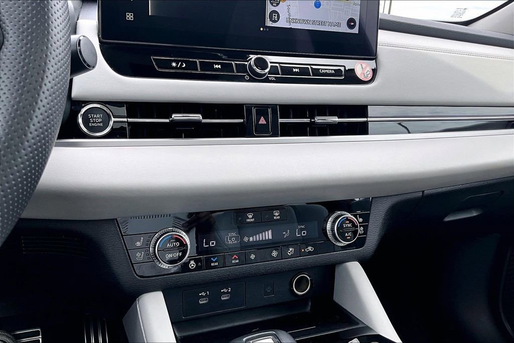 Used 2025 Mitsubishi Outlander SEL FWD image 15