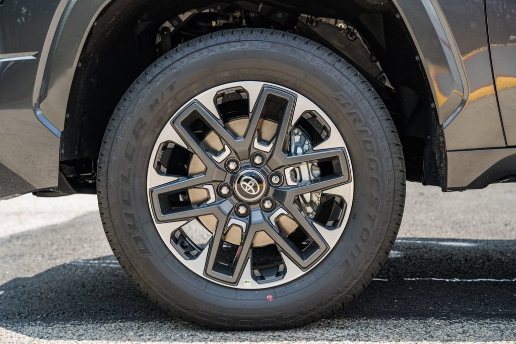 New 2026 Toyota Tundra Limited AWD/4WD image 16