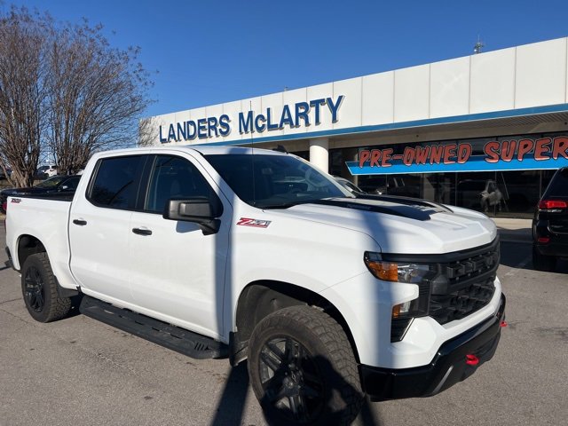 Used 2025 Chevrolet Silverado 1500 Custom Trail Boss image 1