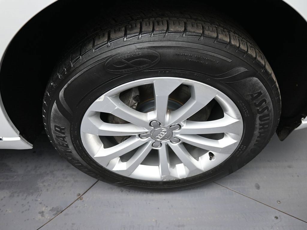 Used 2016 Audi Q5 2.0T Premium Plus w/ Technology Package image 13