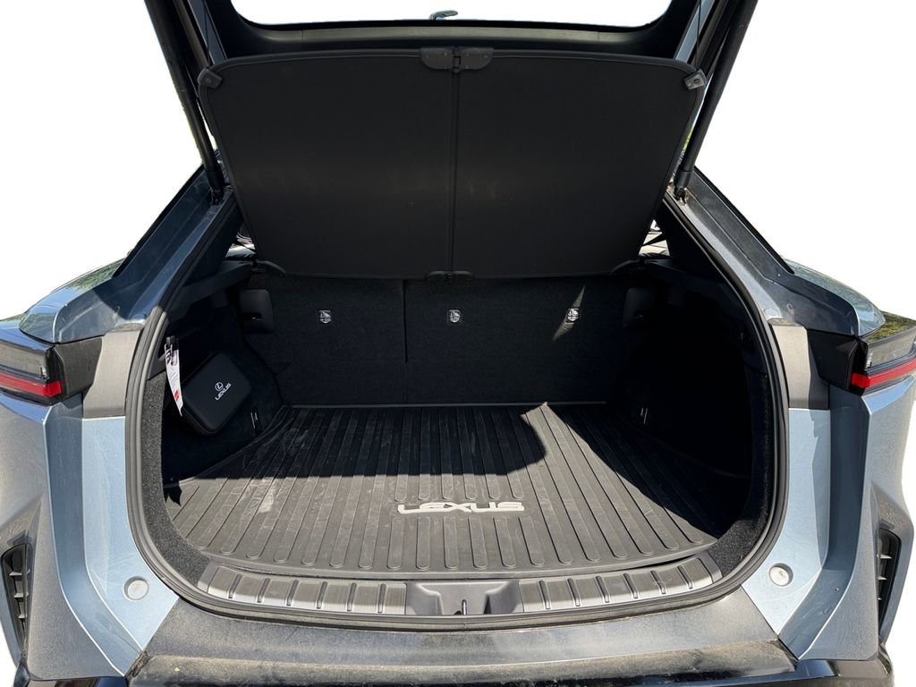 Certified 2025 Lexus RZ 300e w/ Accessory Package (2T) FWD image 10