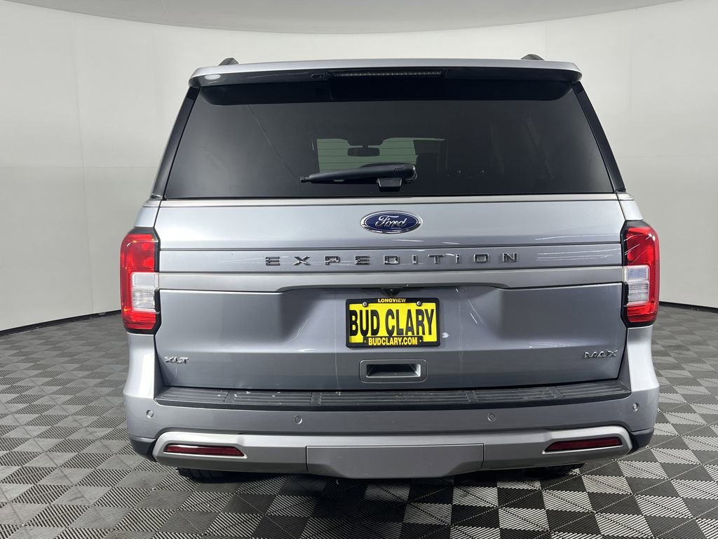 Used 2023 Ford Expedition Max XLT image 7