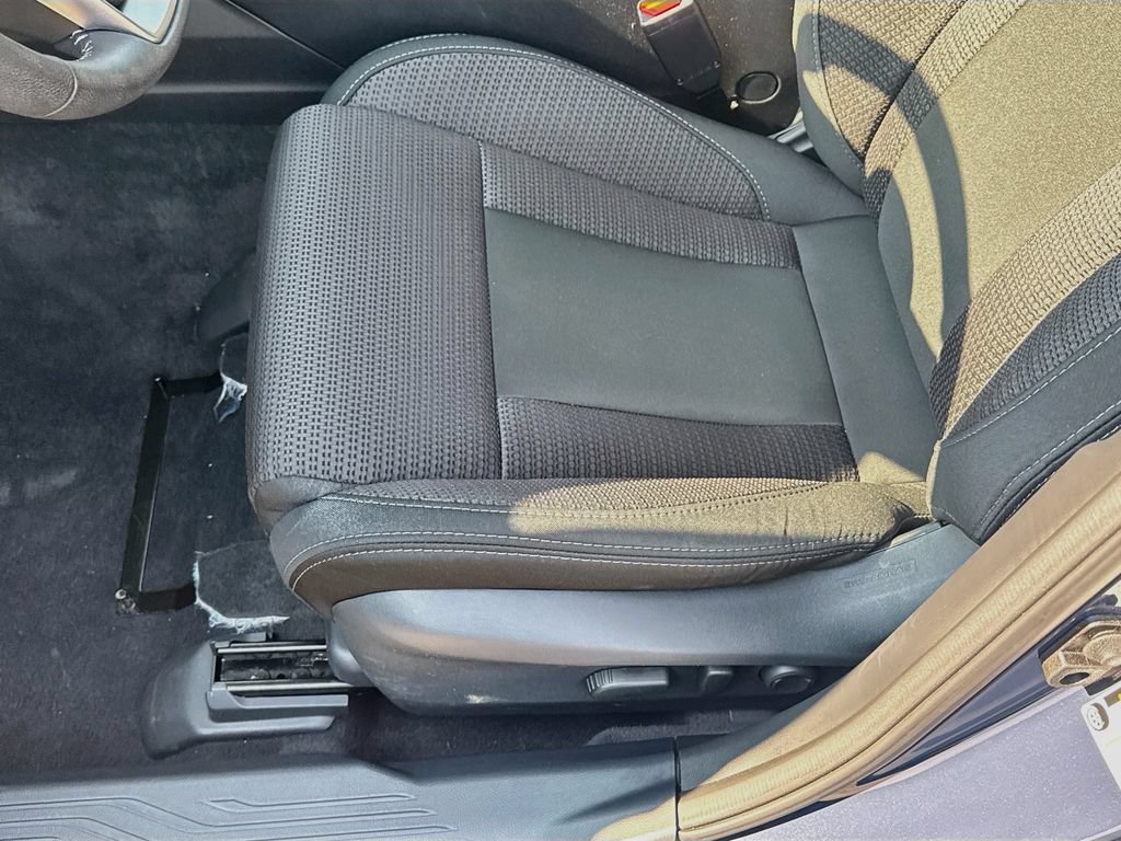 Certified 2025 Subaru Outback Premium AWD/4WD image 17