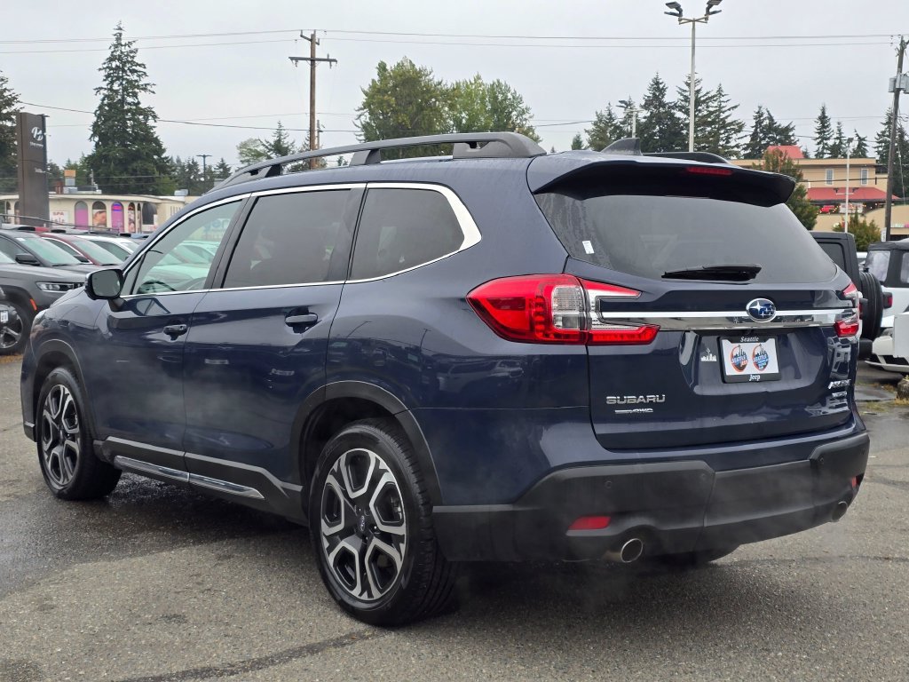 Used 2023 Subaru Ascent Limited w/ Technology Package AWD/4WD image 6