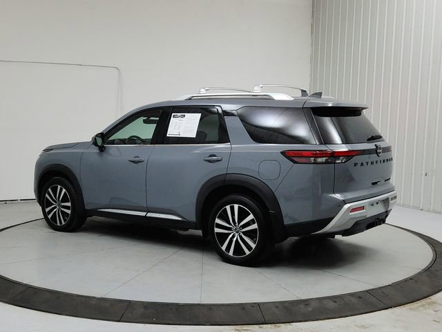 Used 2023 Nissan Pathfinder Platinum w/ Black Appearance Package image 5