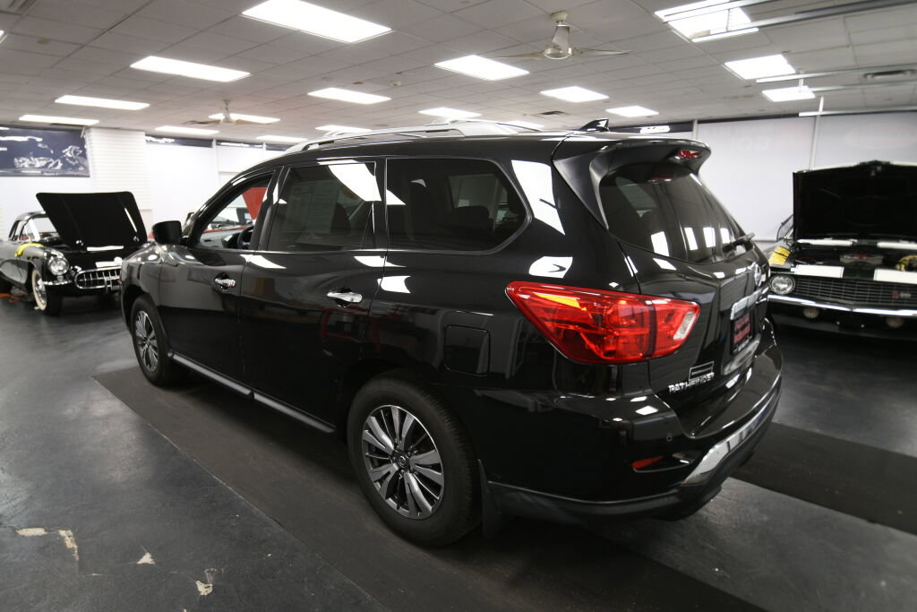 Used 2019 Nissan Pathfinder S image 6