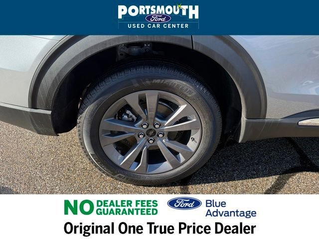 Used 2025 Ford Explorer Active w/ Active Comfort Package image 35