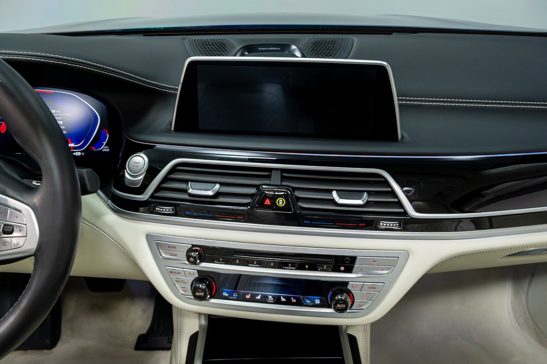 Used 2020 BMW ALPINA B7 xDrive w/ Interior Design Package image 38