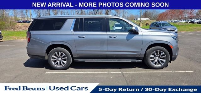 Certified 2022 Chevrolet Suburban LT w/ Luxury Package image 11