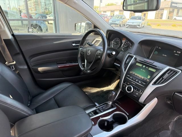 Used 2017 Acura TLX FWD image 12
