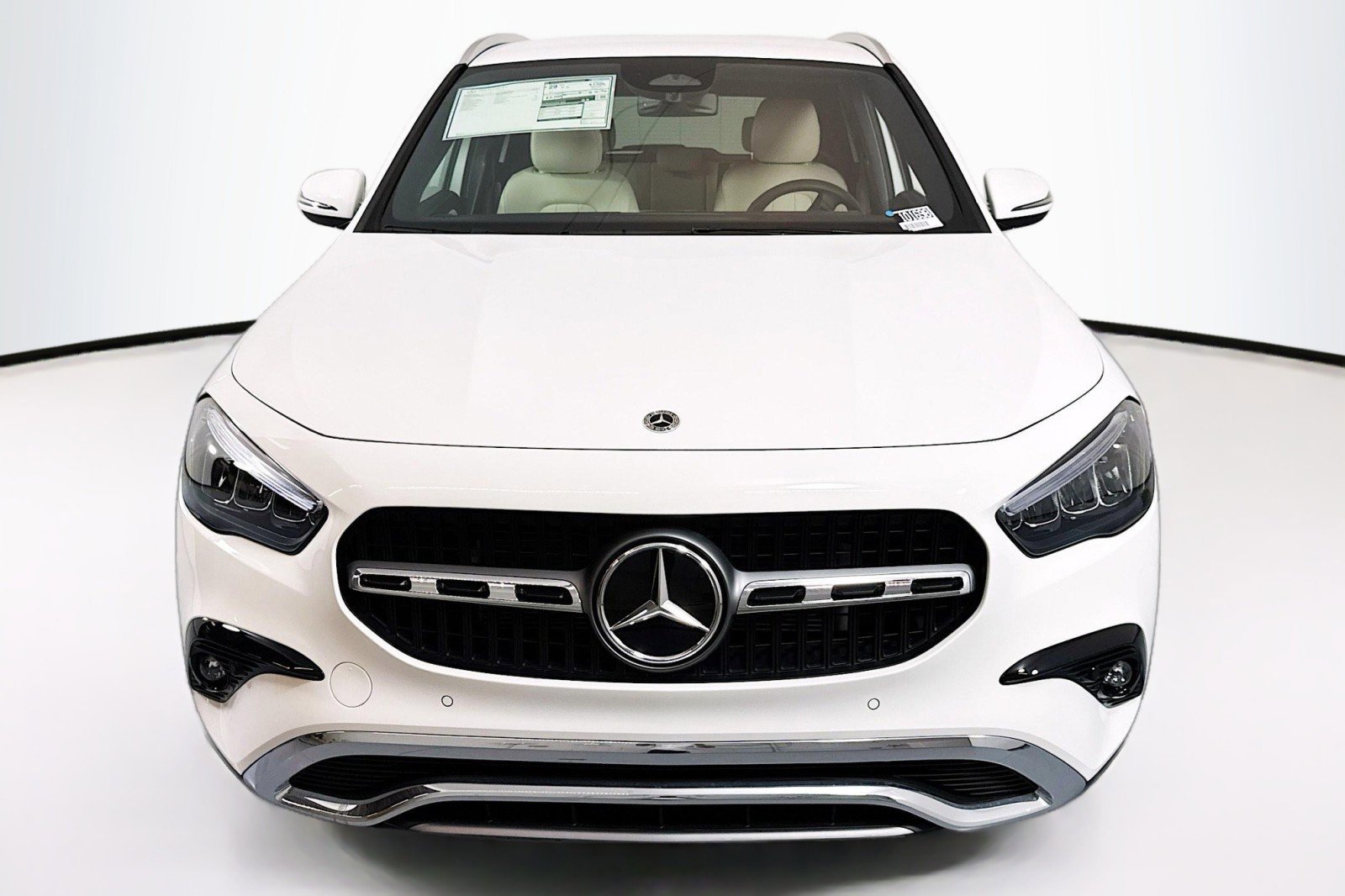 New 2025 Mercedes-Benz GLA 250 image 2