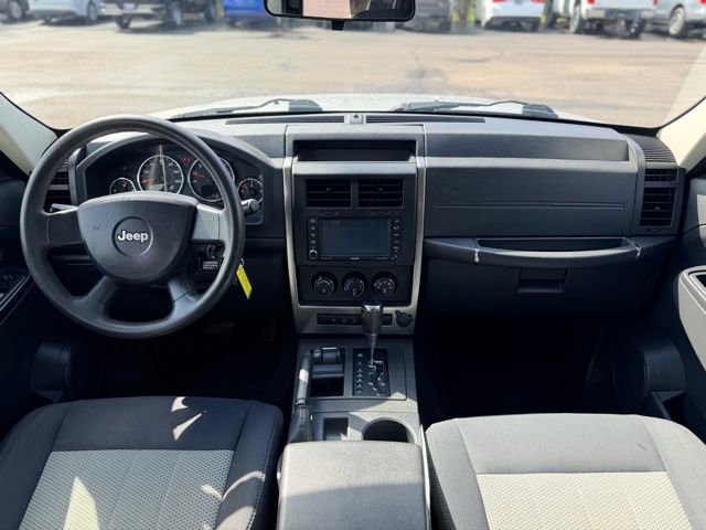 Used 2009 Jeep Liberty Rocky Mountain image 16