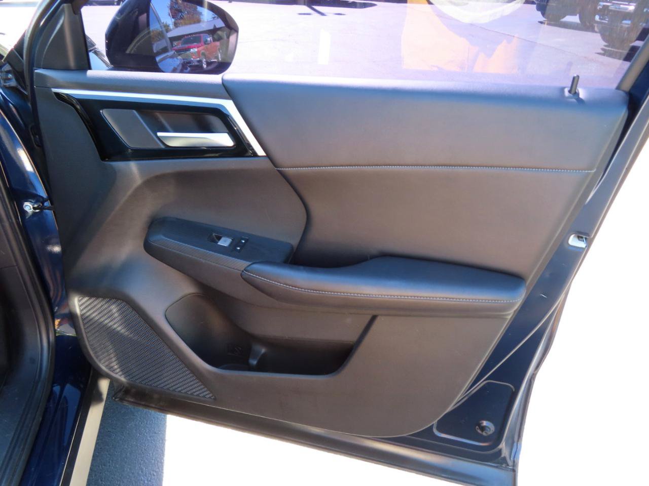 Used 2022 Mitsubishi Outlander SE AWD/4WD image 47