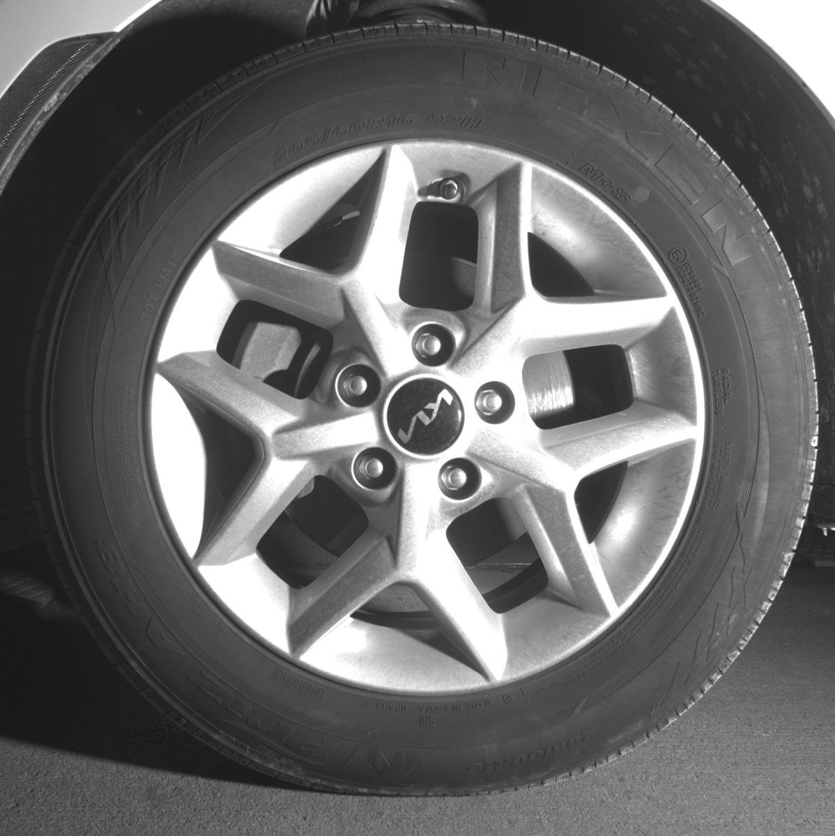 Used 2025 Kia Soul LX w/ LX Technology Package image 12