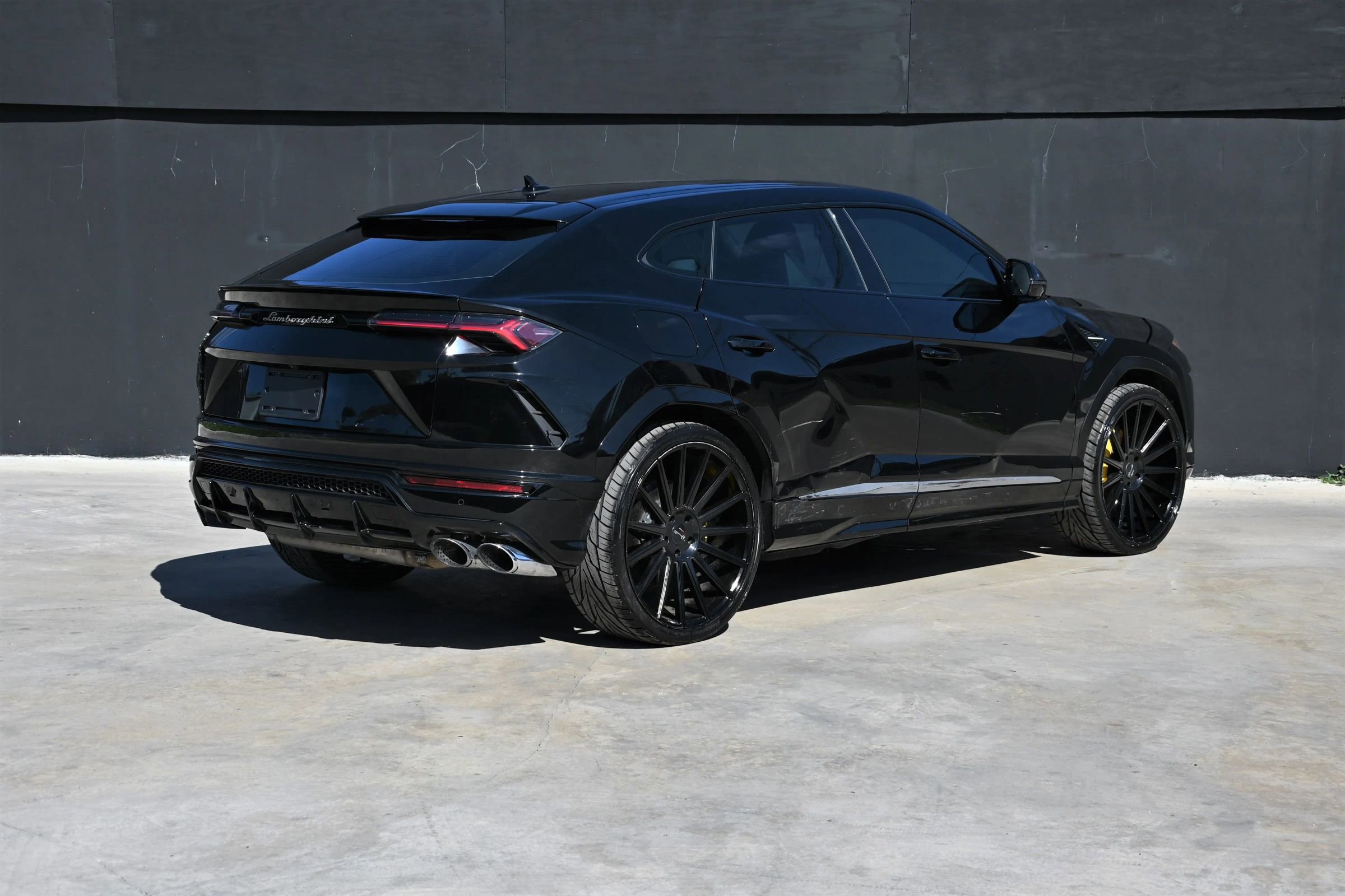 Used 2020 Lamborghini Urus AWD/4WD image 7